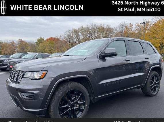 JEEP GRAND CHEROKEE 2018 1C4RJFAG7JC102785 image